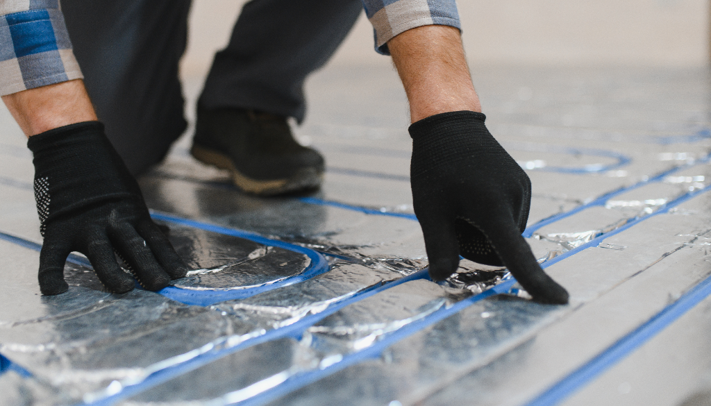 UK Underfloor Heating Costs in 2026: Water Systems, Installation & Running Costs Explained