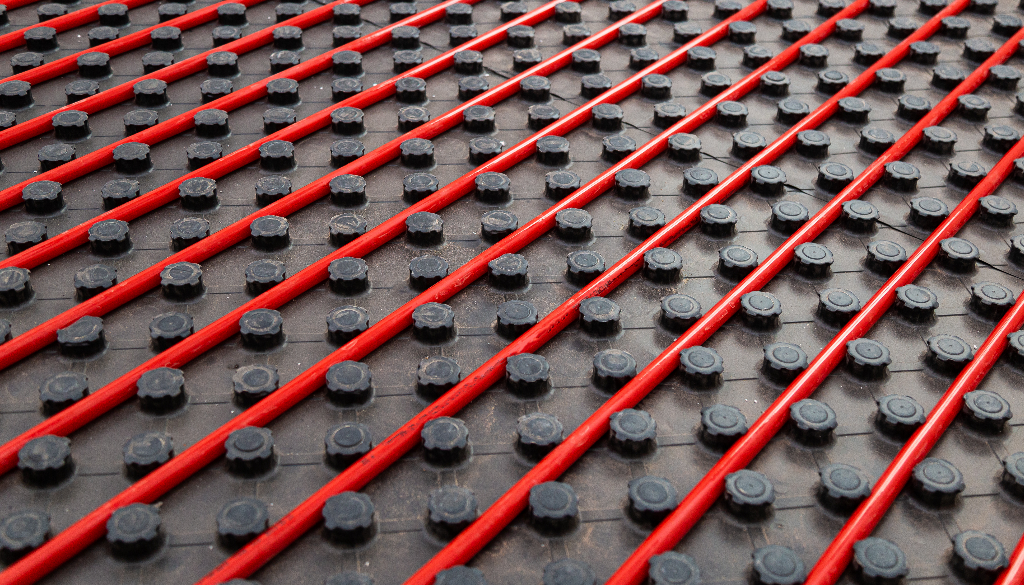 Water Underfloor Heating Costs in the UK (2025): Real Prices and Savings Explained