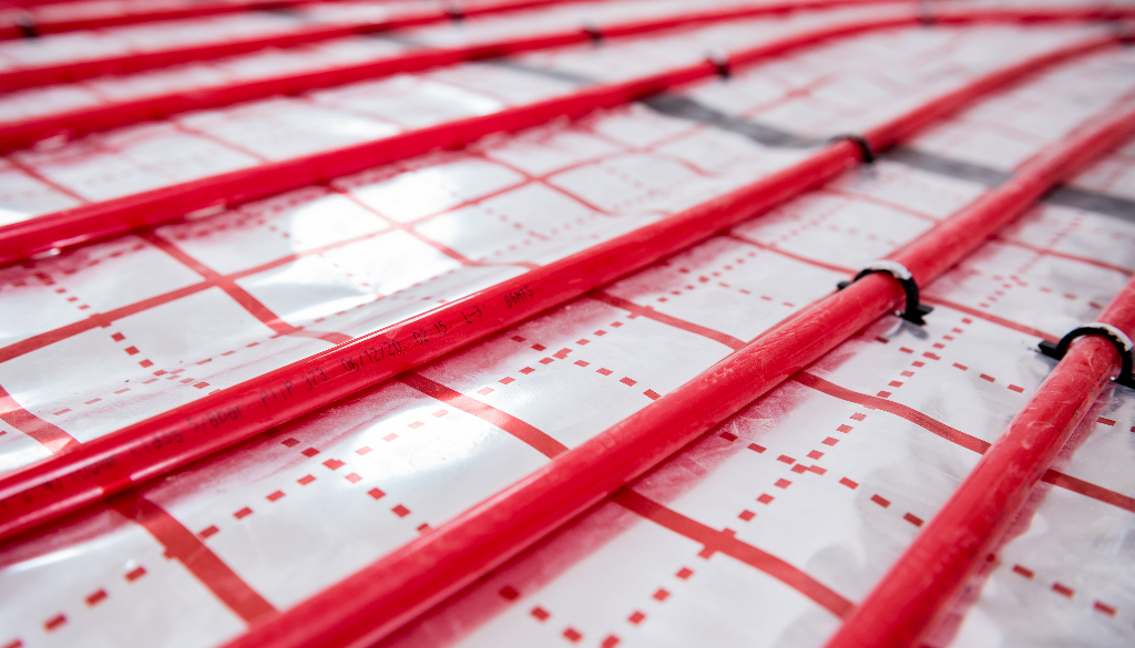 Water Underfloor Heating vs. Radiators: Which Best Suits Modern UK Homes in 2026?